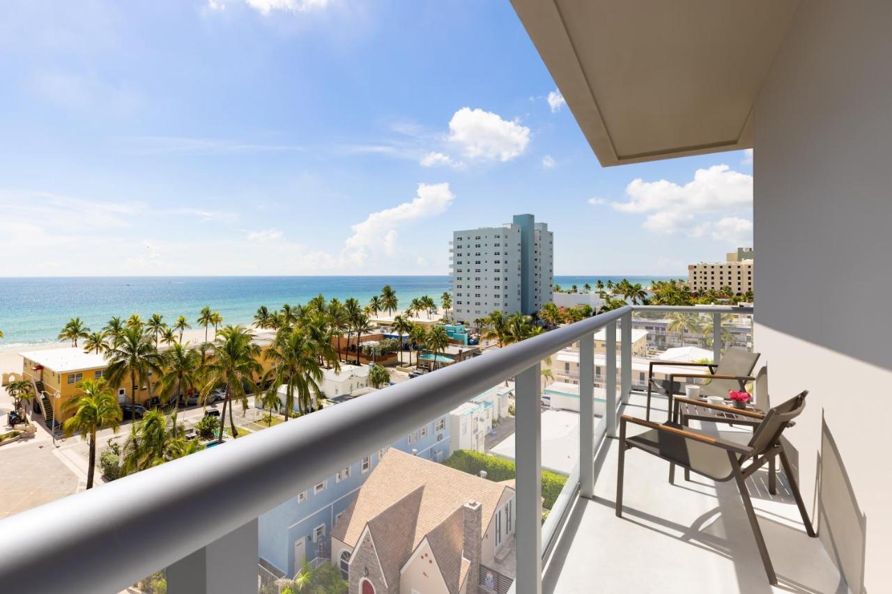 Two Bedroom Suite Balcony Water View,1556626264:JPEG