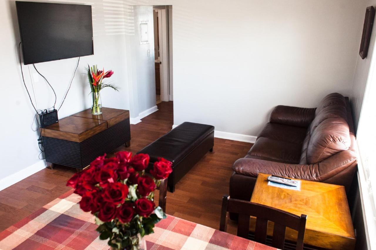 One-Bedroom Suite,994206385:JPEG